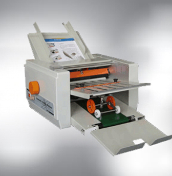 自動(dòng)折頁(yè)機(jī) ZE-8B/2型